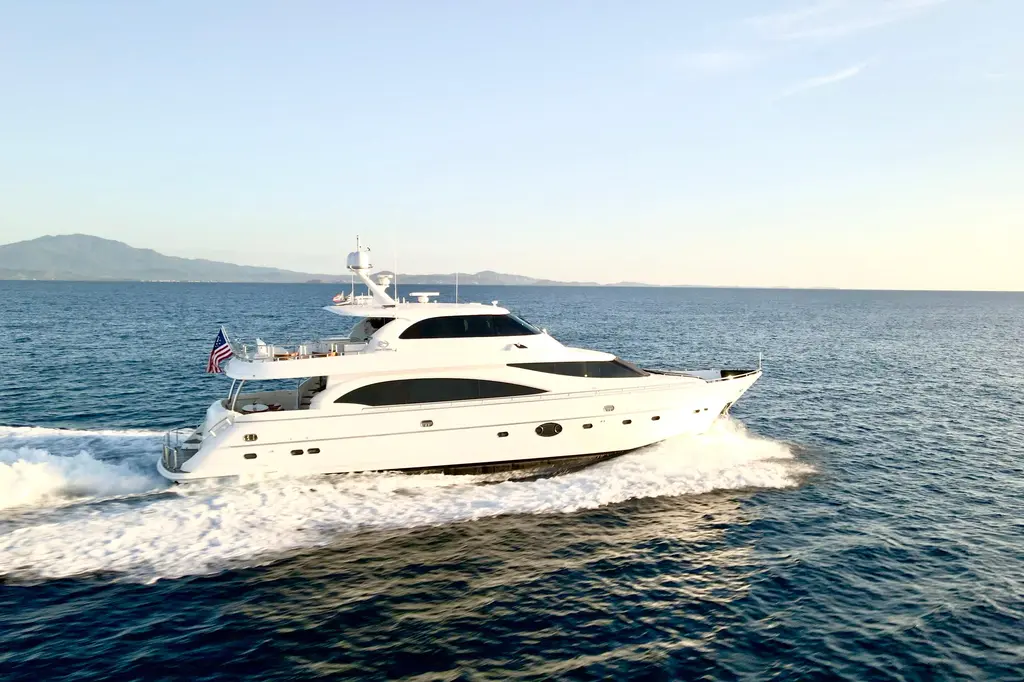 TORTUGA 2011 Horizon E88 Yacht For Sale in Miami FL TORTUGA 2011 Horizon E88 Yacht For Sale in Miami FL