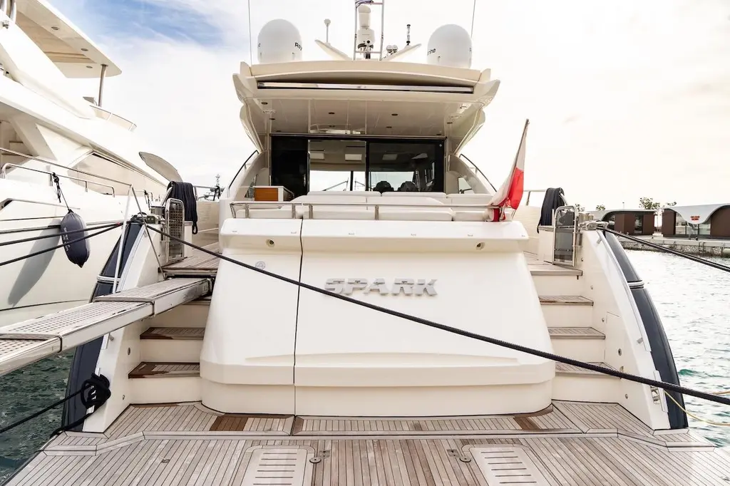 2012 Princess V72 Yacht For Sale in Vouliagmeni 2012 Princess V72 Yacht For Sale in Vouliagmeni