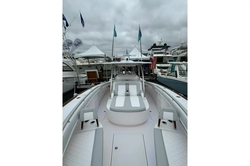  2024 Mag Bay 43 CC Yacht For Sale in Cabo San Lucas 
