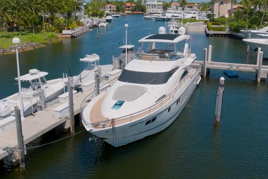  2014 Fairline Squadron 78 Custom Yacht For Sale in Miami Beach FL