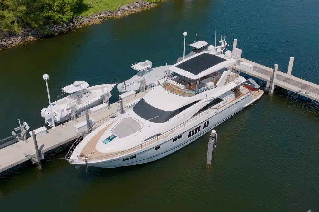 2014 fairline squadron 78 custom miami beach florida for sale