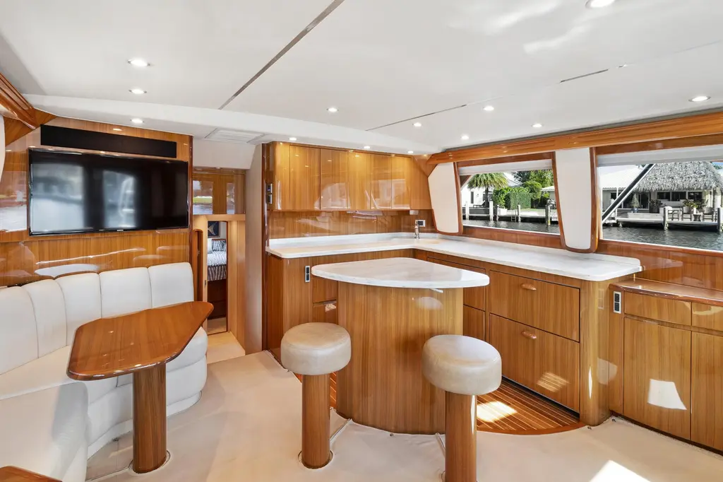 LYSEA LU 2015 Viking 46 Convertible Yacht For Sale in Lighthouse Point FL LYSEA LU 2015 Viking 46 Convertible Yacht For Sale in Lighthouse Point FL