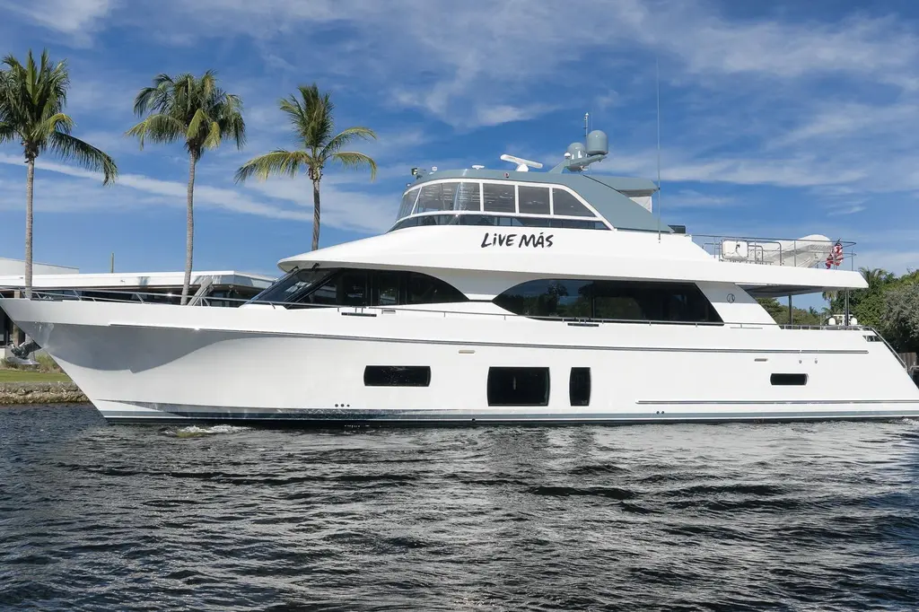 LIVE MAS 2017 Ocean Alexander 85 E Yacht For Sale in Fort Lauderdale FL LIVE MAS 2017 Ocean Alexander 85 E Yacht For Sale in Fort Lauderdale FL