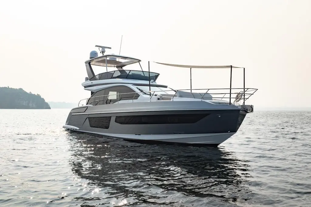 2023 Azimut Fly 53 Yacht For Sale in Stuart FL 2023 Azimut Fly 53 Yacht For Sale in Stuart FL