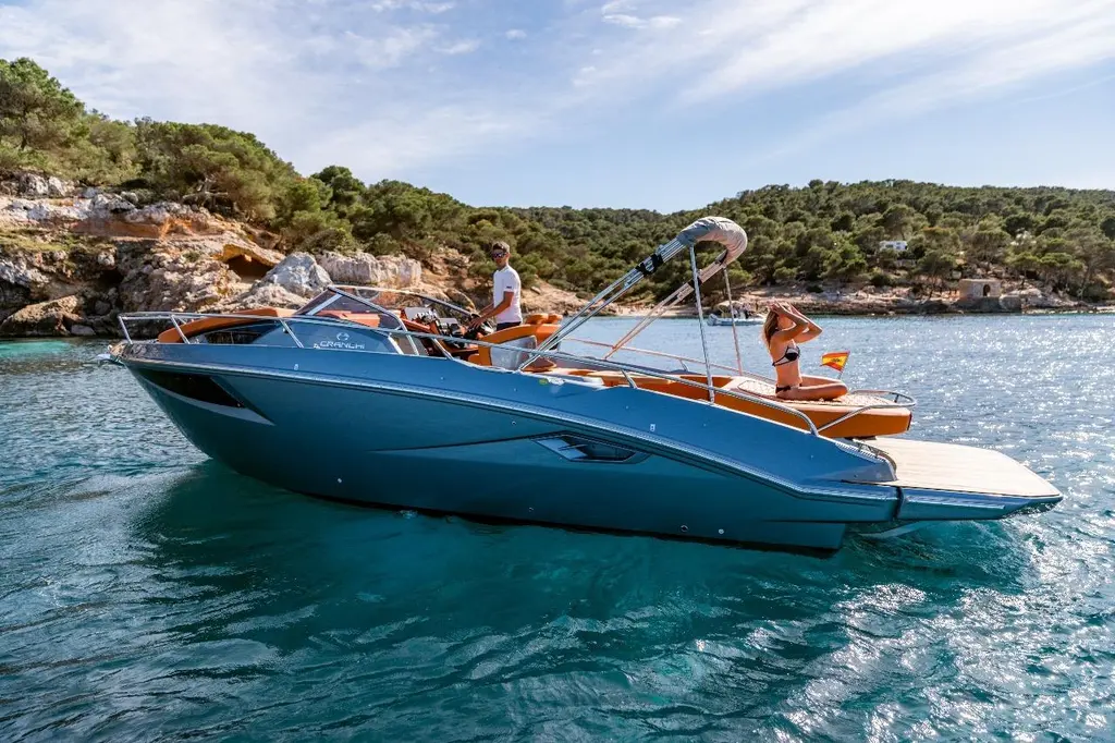 2022 Cranchi E30 Endurance Yacht For Sale in Istanbul 2022 Cranchi E30 Endurance Yacht For Sale in Istanbul