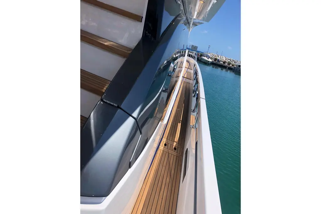 2022 Azimut Fly 78 Yacht For Sale in Valletta 2022 Azimut Fly 78 Yacht For Sale in Valletta