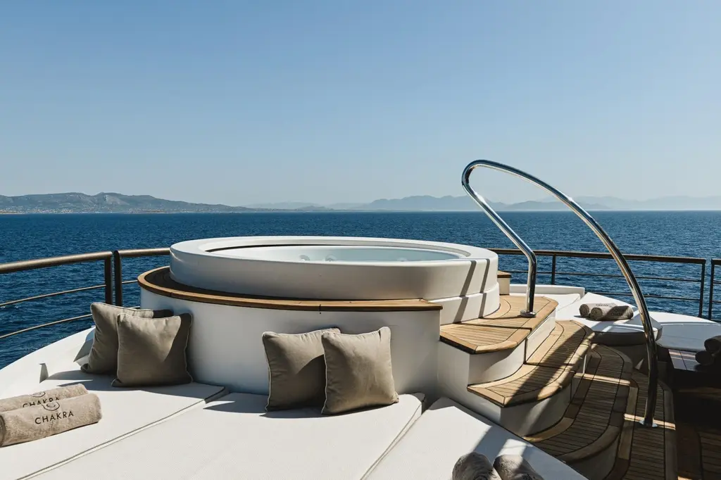 CHAKRA 1998 Devonport Conversion Yacht For Sale in Civitavecchia IT-RM