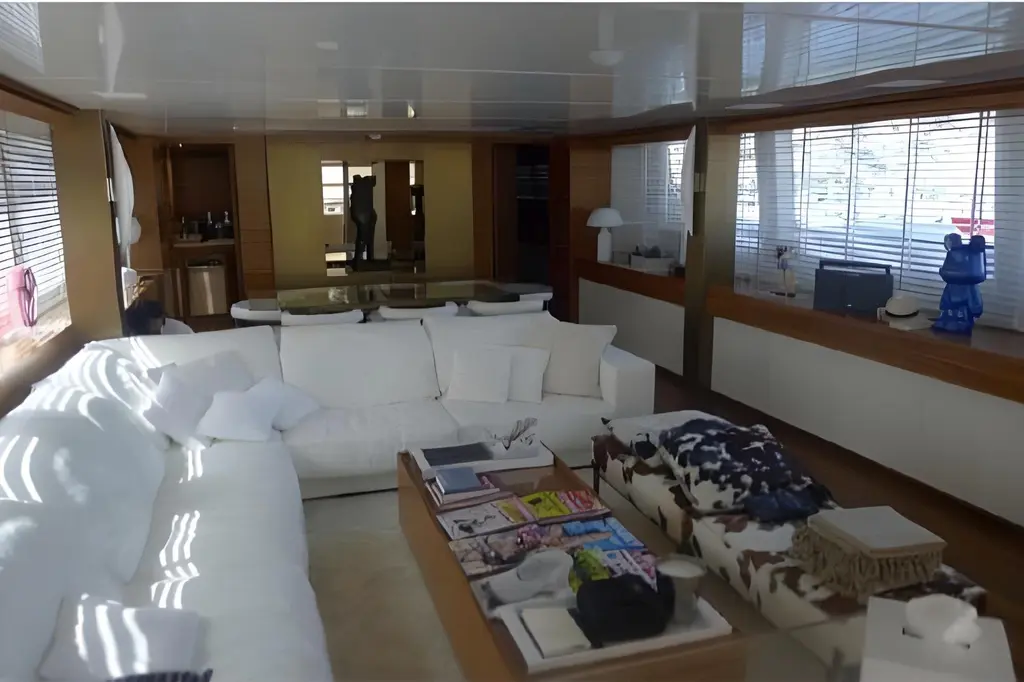 2010 Sanlorenzo SL108 Yacht For Sale in Nice 2010 Sanlorenzo SL108 Yacht For Sale in Nice