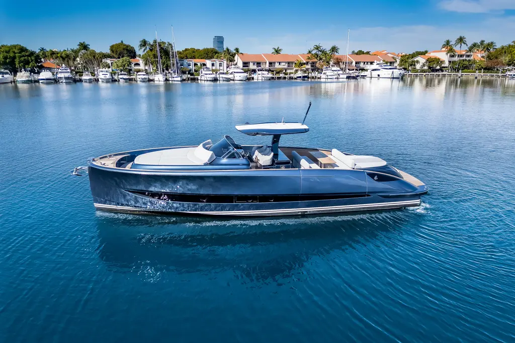 SALT ESCAPE 2021 48 OPEN Yacht For Sale in Miami Beach FL SALT ESCAPE 2021 48 OPEN Yacht For Sale in Miami Beach FL