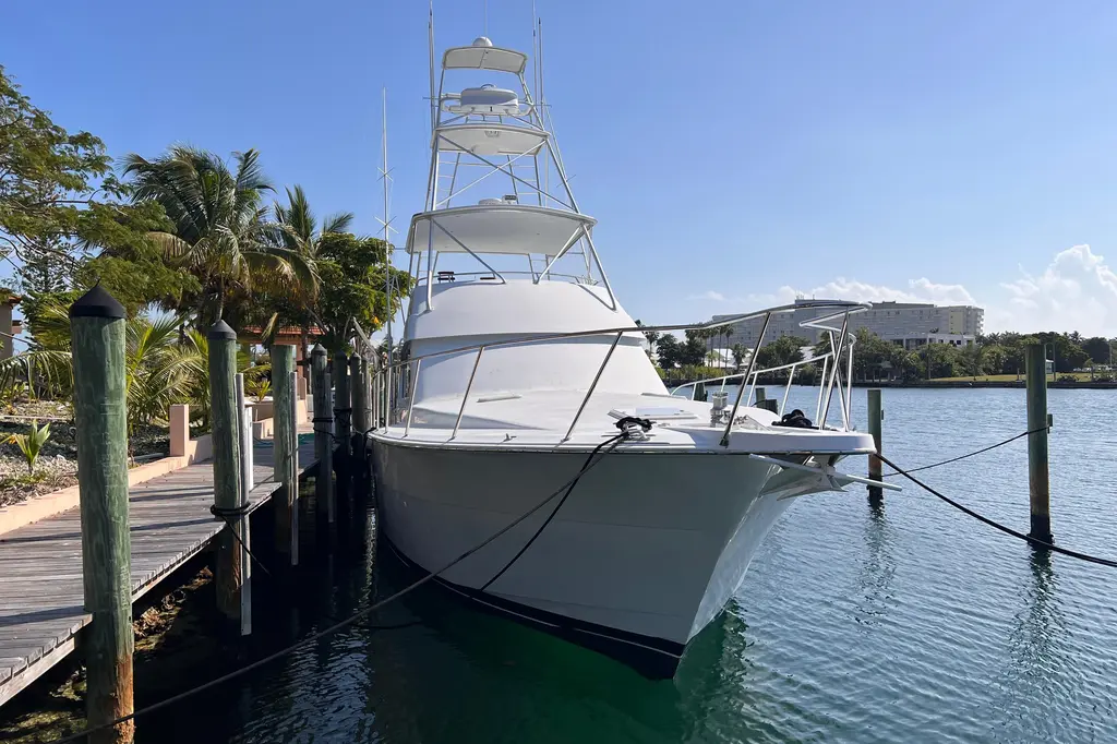 Renegade 2001 Hatteras 65 Convertible Yacht For Sale in Boynton Beach FL Renegade 2001 Hatteras 65 Convertible Yacht For Sale in Boynton Beach FL