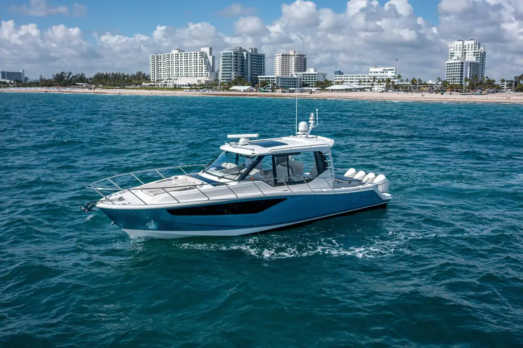 Rendezvous 2021 Boston Whaler 405 Conquest Yacht For Sale in Fort Lauderdale FL Rendezvous 2021 Boston Whaler 405 Conquest Yacht For Sale in Fort Lauderdale FL