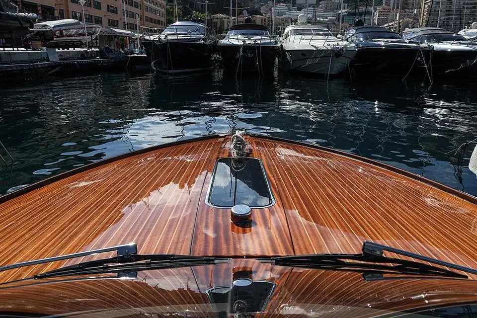  2015 Riva 33' Aquariva Super Yacht For Sale in Monaco 