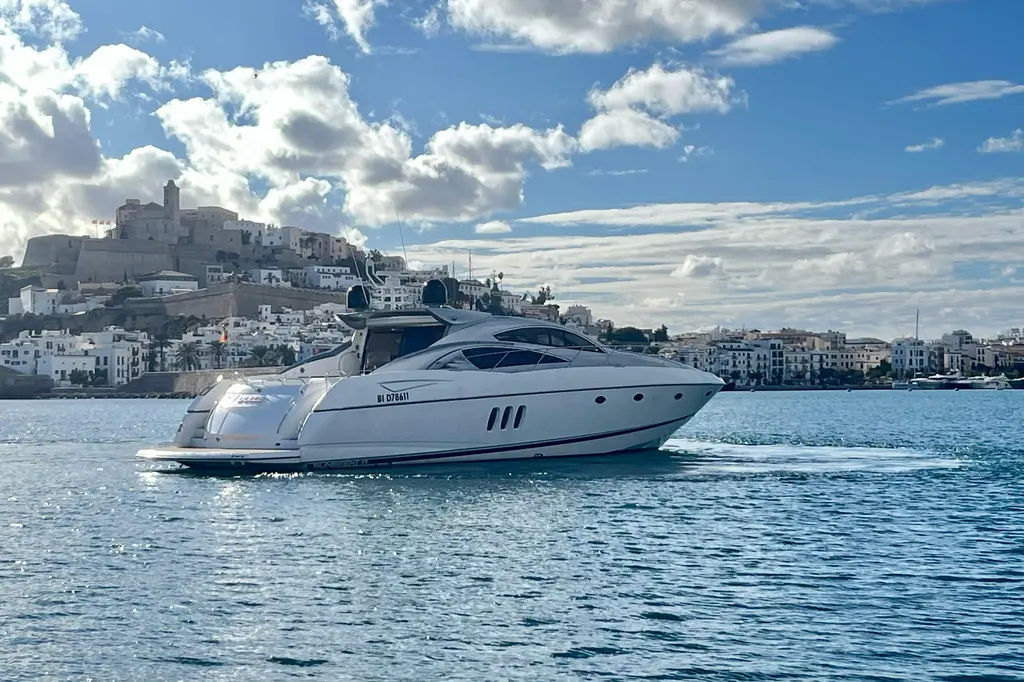 DOLCE 2006 Sunseeker Predator 72 Yacht For Sale in Eivissa DOLCE 2006 Sunseeker Predator 72 Yacht For Sale in Eivissa
