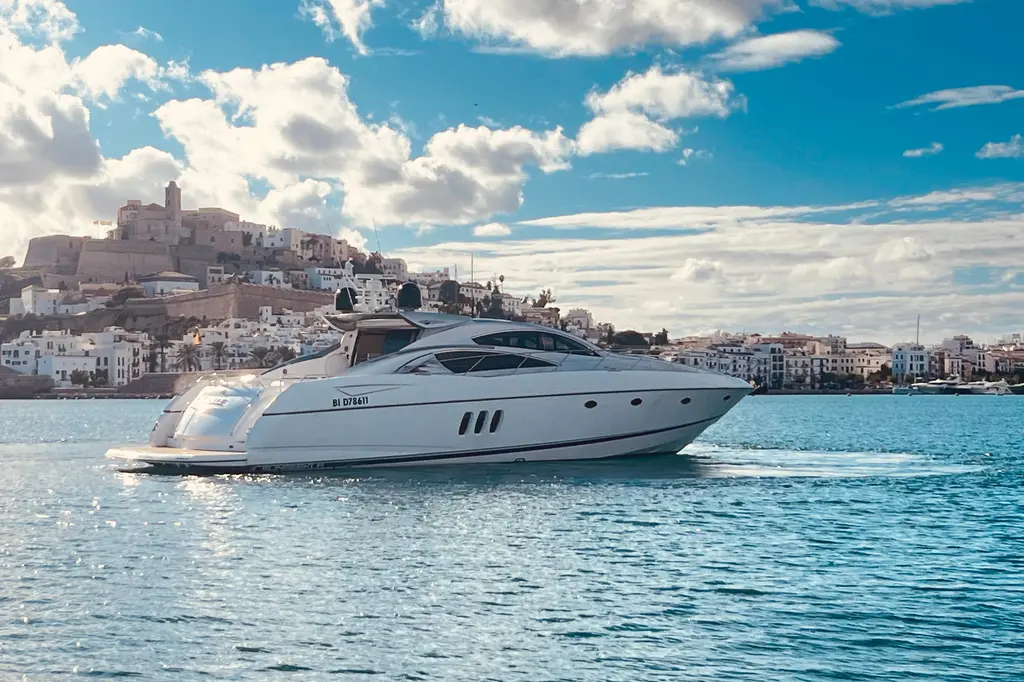DOLCE 2006 Sunseeker Predator 72 Yacht For Sale in Eivissa DOLCE 2006 Sunseeker Predator 72 Yacht For Sale in Eivissa