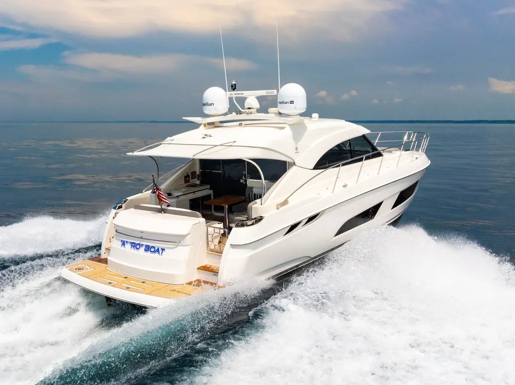A Ro Boat 2019 Riviera 4800 Sport Yacht Yacht For Sale in Pleasant Prarie WI A Ro Boat 2019 Riviera 4800 Sport Yacht Yacht For Sale in Pleasant Prarie WI