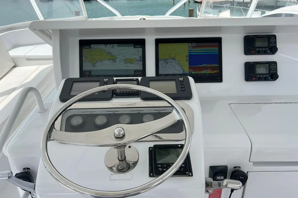 2006 Hatteras 54 Convertible Yacht For Sale in La Romana 2006 Hatteras 54 Convertible Yacht For Sale in La Romana