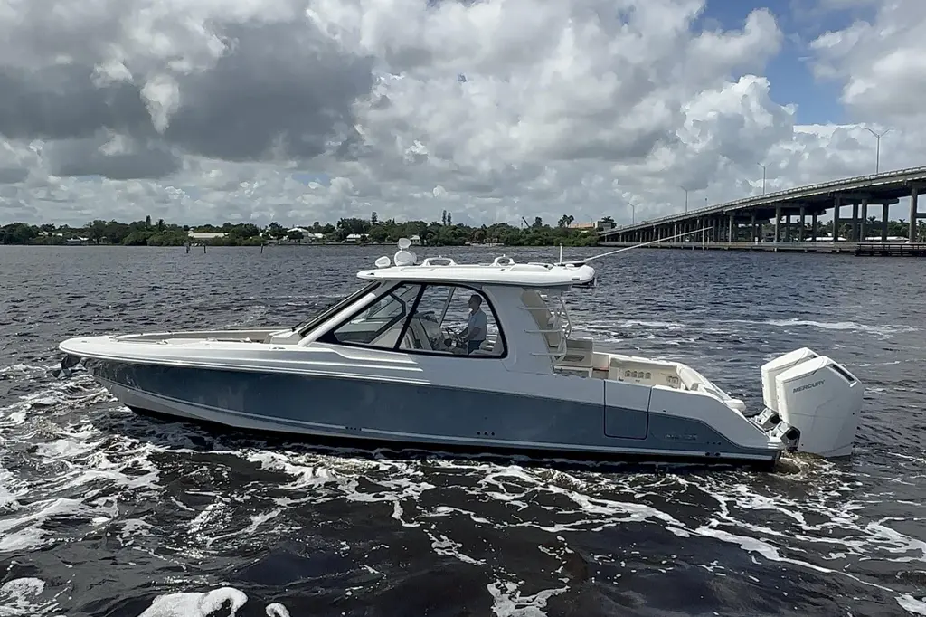 100 Hours 2023 Boston Whaler 380 Realm Yacht For Sale in Stuart FL 100 Hours 2023 Boston Whaler 380 Realm Yacht For Sale in Stuart FL