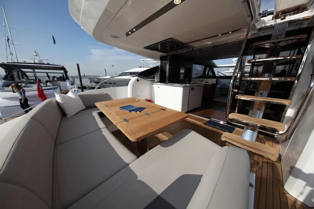 2018 Princess S65 Yacht For Sale in Mandelieu-la-Napoule 2018 Princess S65 Yacht For Sale in Mandelieu-la-Napoule