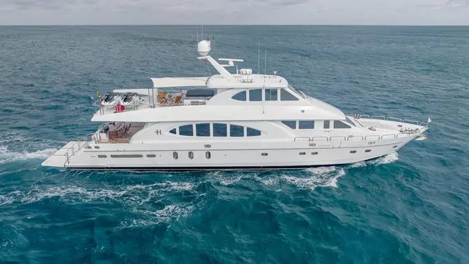 B HAPPY 2004 Hargrave Capri Skylounge Yacht For Sale in Fort Lauderdale FL B HAPPY 2004 Hargrave Capri Skylounge Yacht For Sale in Fort Lauderdale FL