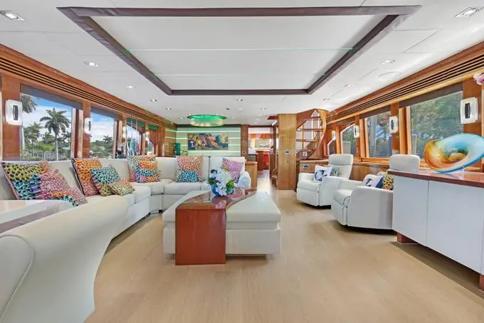OSSUM DREAM 2005 Hargrave Capri Skylounge Yacht For Sale in Fort Lauderdale FL OSSUM DREAM 2005 Hargrave Capri Skylounge Yacht For Sale in Fort Lauderdale FL