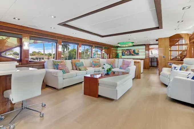 OSSUM DREAM 2005 Hargrave Capri Skylounge Yacht For Sale in Fort Lauderdale FL OSSUM DREAM 2005 Hargrave Capri Skylounge Yacht For Sale in Fort Lauderdale FL