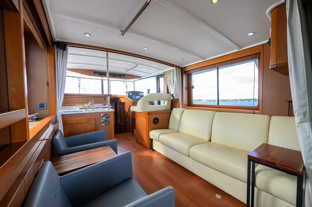 2014 Beneteau Trawler 44 Yacht For Sale in Stuart FL 2014 Beneteau Trawler 44 Yacht For Sale in Stuart FL