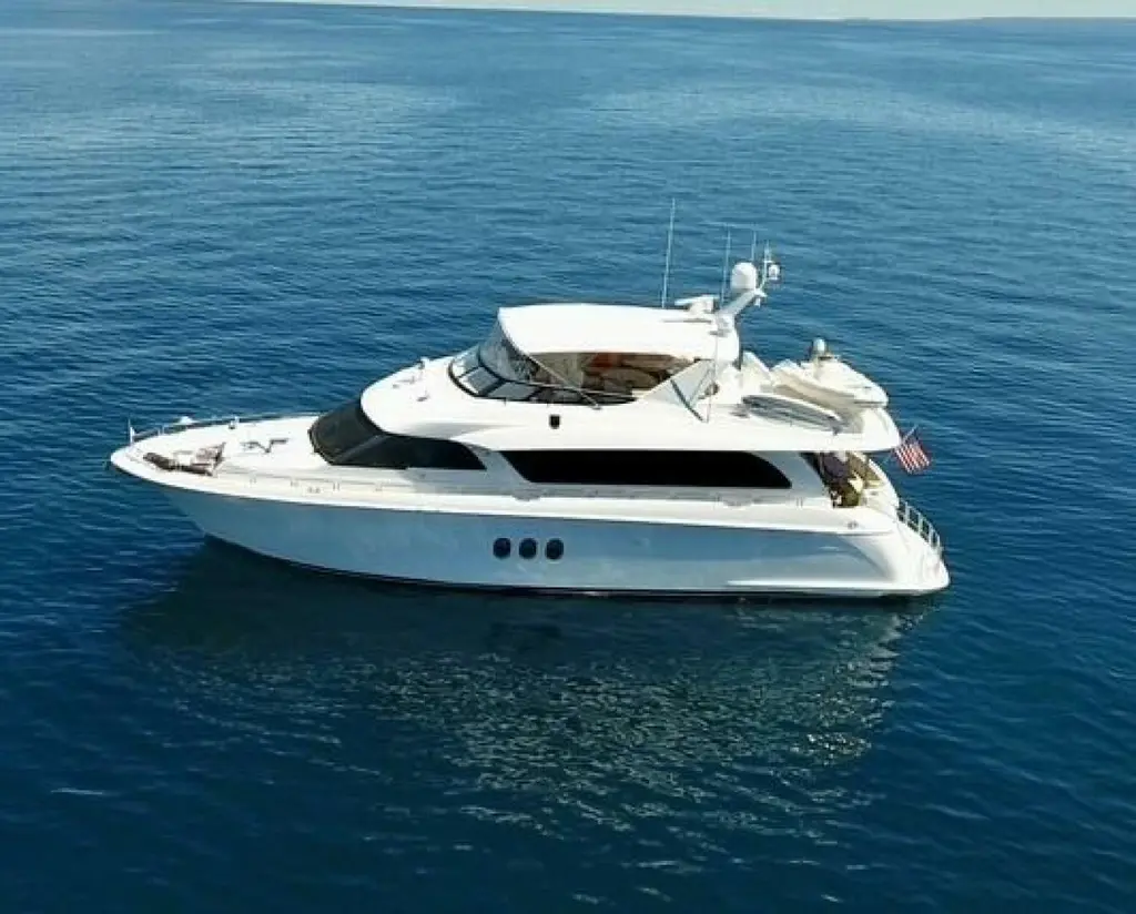 Hat Trick 2009 Hatteras 72 Motor Yacht Yacht For Sale in Sturgeon Bay WI Hat Trick 2009 Hatteras 72 Motor Yacht Yacht For Sale in Sturgeon Bay WI