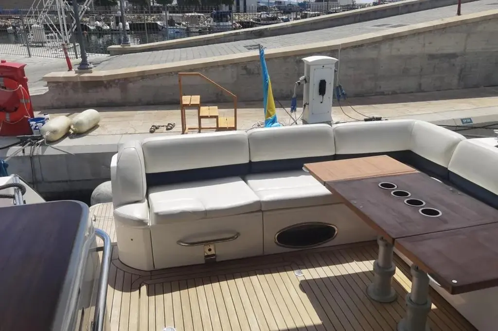 2010 Princess V52 Yacht For Sale in Limassol 2010 Princess V52 Yacht For Sale in Limassol