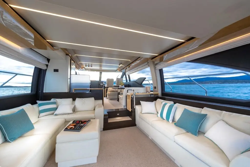 MAHALO 2019 Azimut 66 Yacht For Sale in Villeneuve-Loubet MAHALO 2019 Azimut 66 Yacht For Sale in Villeneuve-Loubet