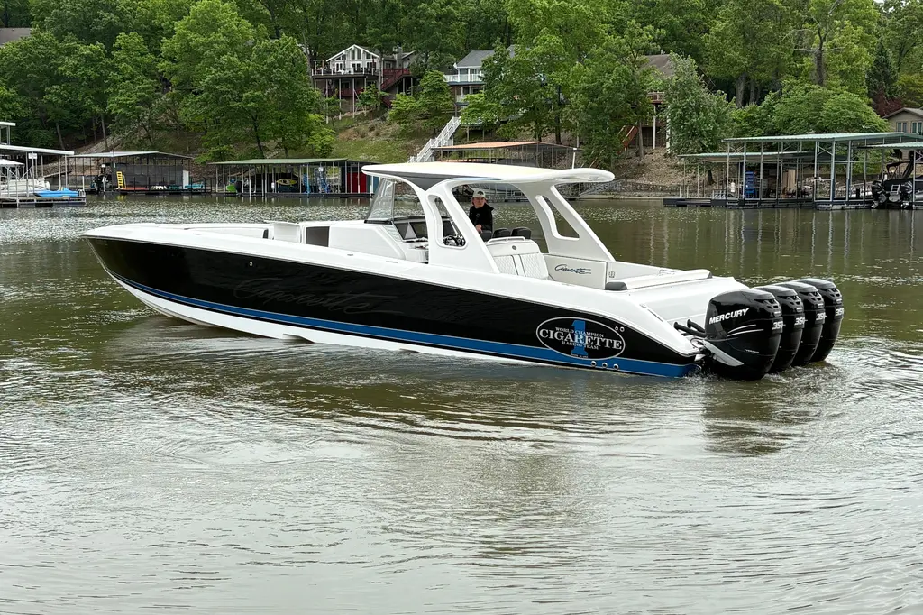 2017 Cigarette 41' GTR Yacht For Sale in Osage Beach MO 2017 Cigarette 41' GTR Yacht For Sale in Osage Beach MO