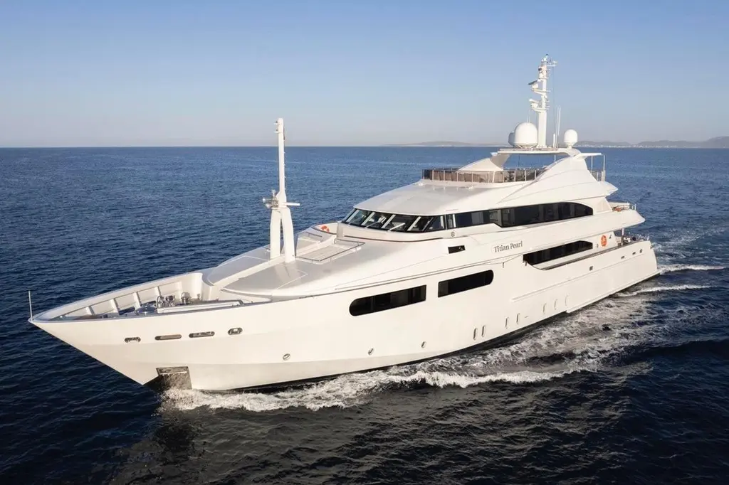 Titian Pearl 2001 CRN Magnifica Yacht For Sale in Cannes Titian Pearl 2001 CRN Magnifica Yacht For Sale in Cannes