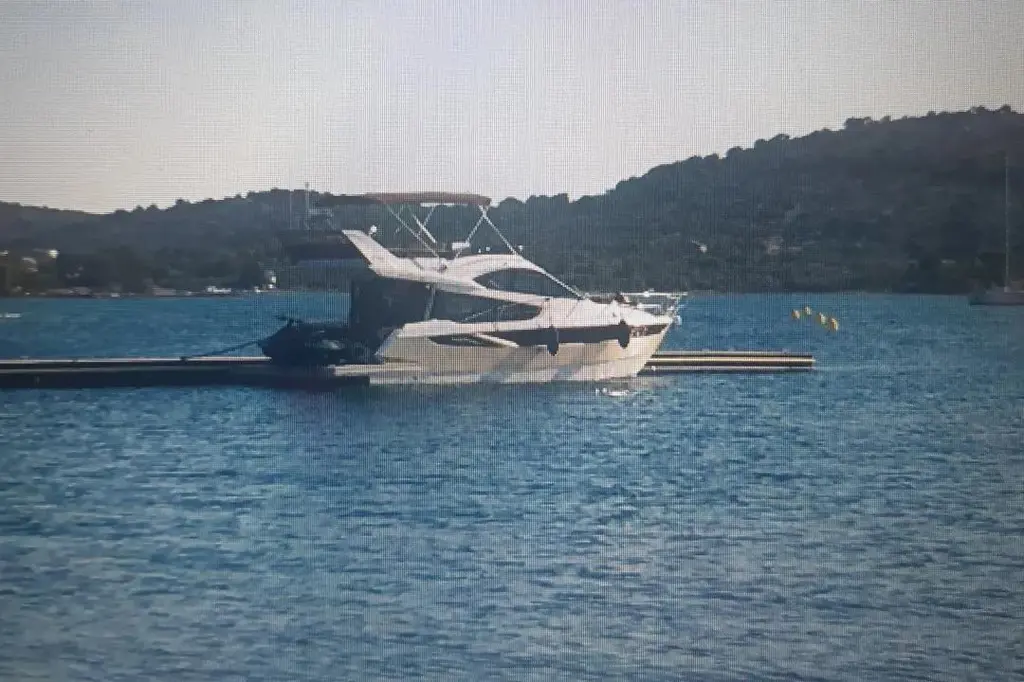 2017 Galeon 420 Fly Yacht For Sale in Zadar 2017 Galeon 420 Fly Yacht For Sale in Zadar