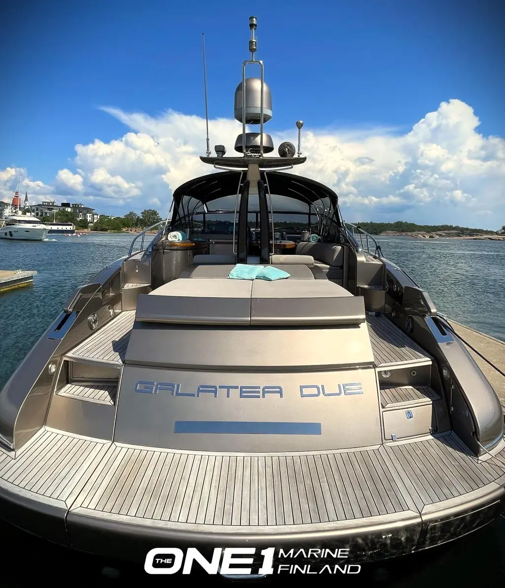 2007 Riva Rivale 52 Yacht For Sale in Antibes 2007 Riva Rivale 52 Yacht For Sale in Antibes