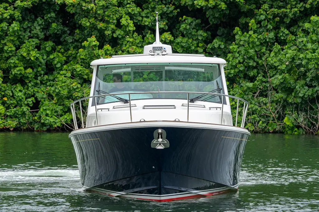 Renie Vee 2022 Hinckley 40x Yacht For Sale in North Palm Beach FL Renie Vee 2022 Hinckley 40x Yacht For Sale in North Palm Beach FL