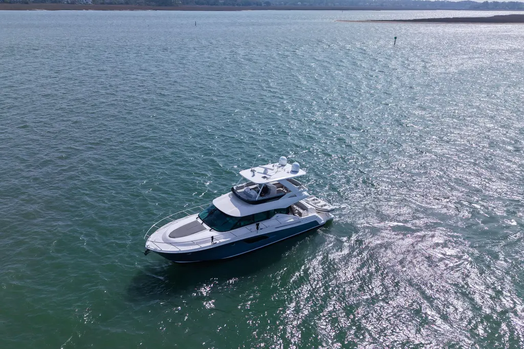 Mi Dia 2019 Tiara Yachts F53 Flybridge Yacht For Sale in Hilton Head Island SC Mi Dia 2019 Tiara Yachts F53 Flybridge Yacht For Sale in Hilton Head Island SC