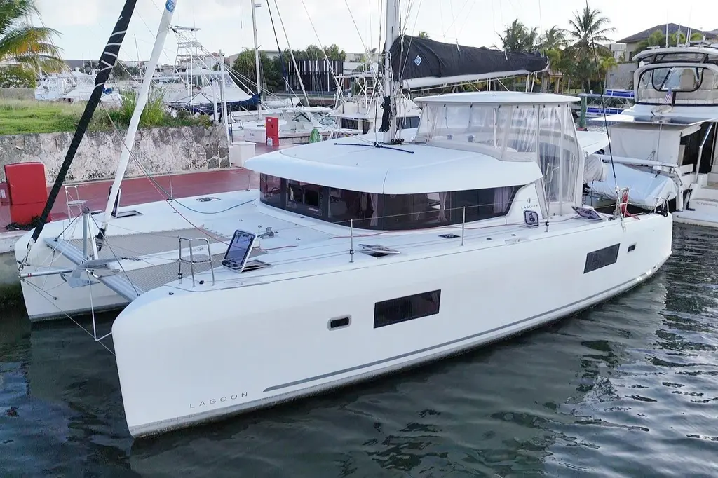 2020 Lagoon 42 Yacht For Sale in Miami FL 2020 Lagoon 42 Yacht For Sale in Miami FL