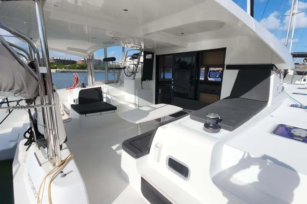 2020 Lagoon 42 Yacht For Sale in Miami FL 2020 Lagoon 42 Yacht For Sale in Miami FL