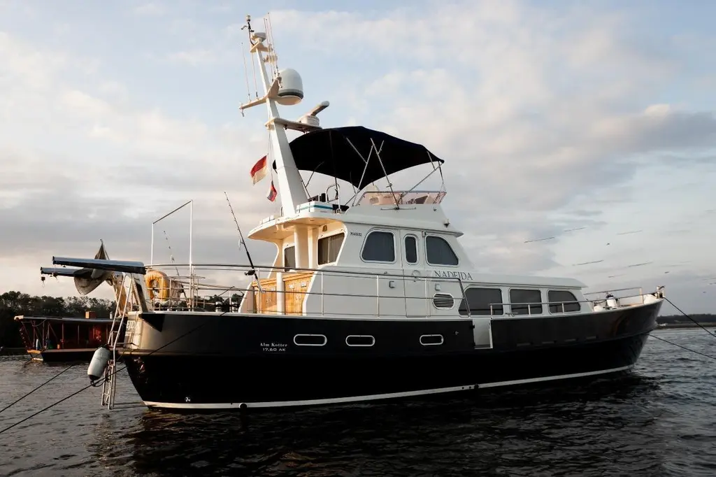 Nadejda 2014 Kotter 17.60 fly Yacht For Sale in Beirut Nadejda 2014 Kotter 17.60 fly Yacht For Sale in Beirut
