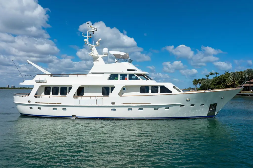 Lady Dina 1989 Moonen 85 Long Range Cruiser Yacht For Sale in Miami Beach FL Lady Dina 1989 Moonen 85 Long Range Cruiser Yacht For Sale in Miami Beach FL
