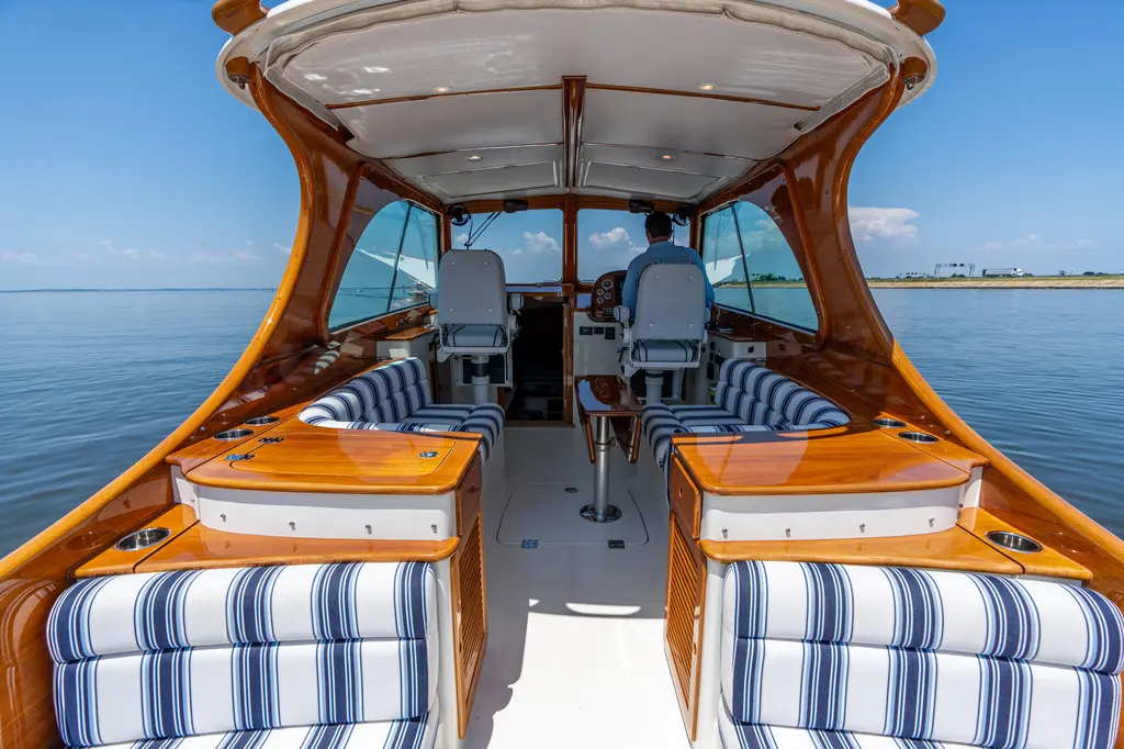 VIVERE 2015 Hinckley Picnic Boat 37 MKIII Yacht For Sale in Easton MD VIVERE 2015 Hinckley Picnic Boat 37 MKIII Yacht For Sale in Easton MD
