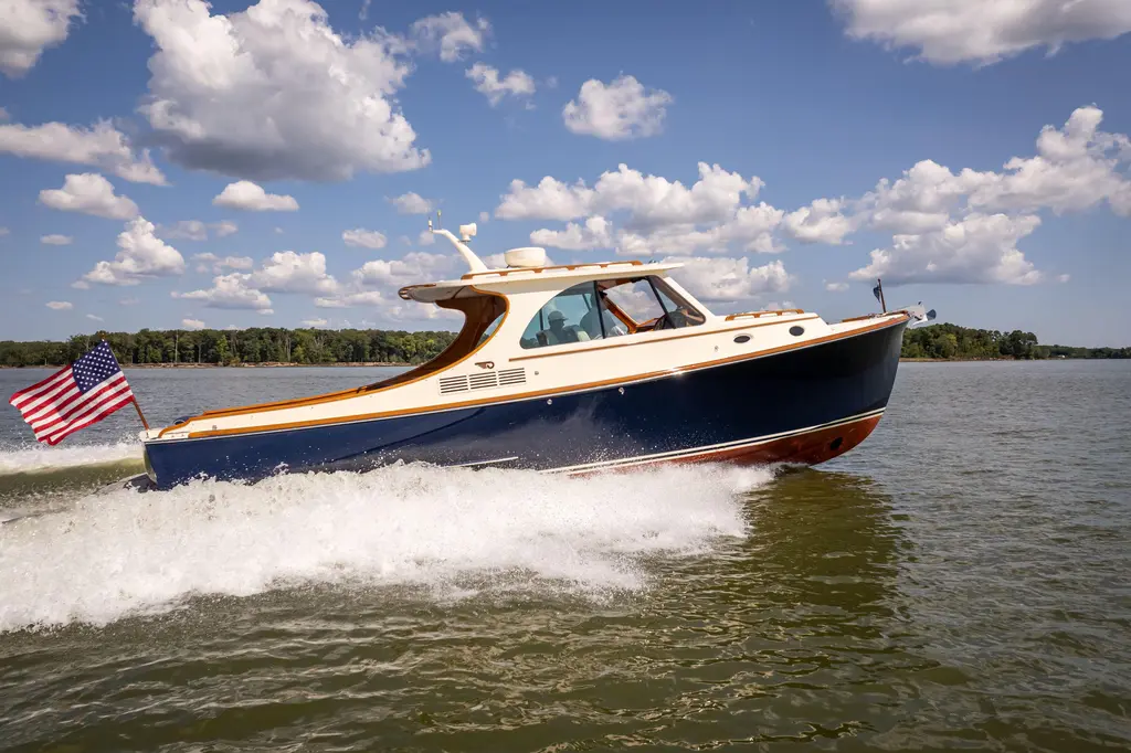 HALCYON 2013 Hinckley Talaria 34 Yacht For Sale in Denton MD HALCYON 2013 Hinckley Talaria 34 Yacht For Sale in Denton MD