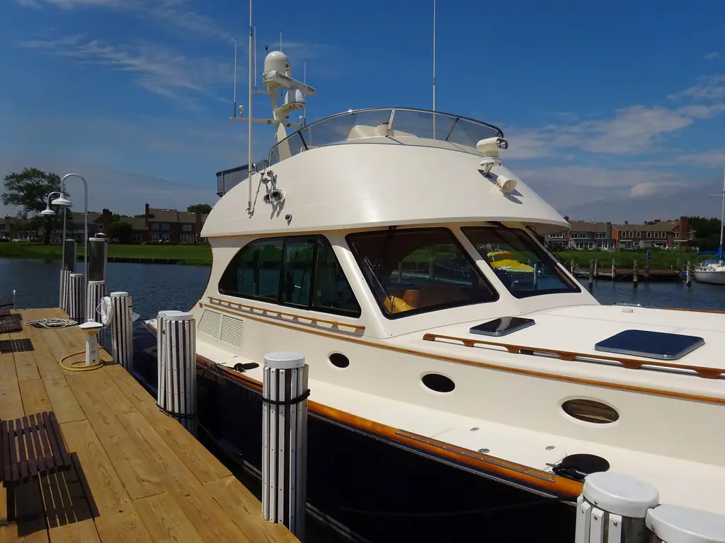 FIVE STAR 2006 Hinckley Talaria 55 Flybridge Yacht For Sale in St Michaels MD FIVE STAR 2006 Hinckley Talaria 55 Flybridge Yacht For Sale in St Michaels MD