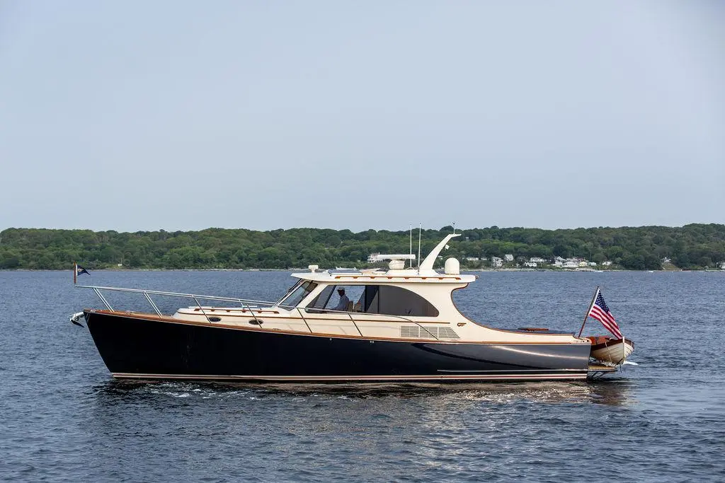 KITE 2014 Hinckley Talaria 43 Yacht For Sale in Portsmouth RI KITE 2014 Hinckley Talaria 43 Yacht For Sale in Portsmouth RI