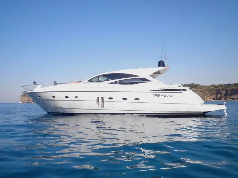 UML 2007 Pershing 62 Yacht For Sale in Athens 