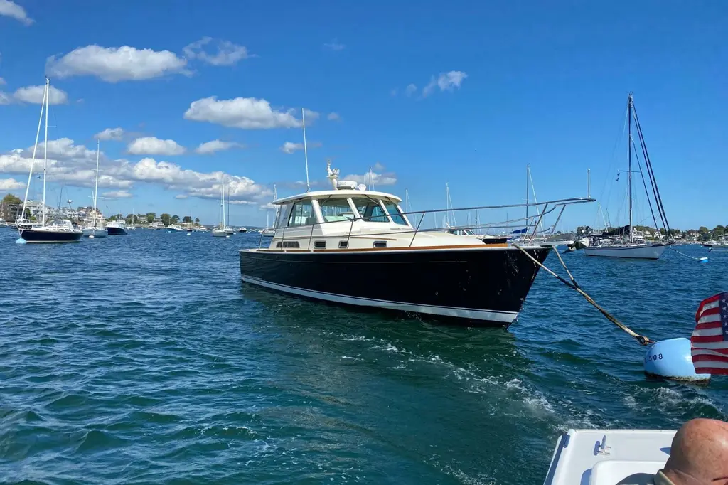 Grand Finale 2008 Sabre 38 Hard Top Express Yacht For Sale in Greenport NY Grand Finale 2008 Sabre 38 Hard Top Express Yacht For Sale in Greenport NY