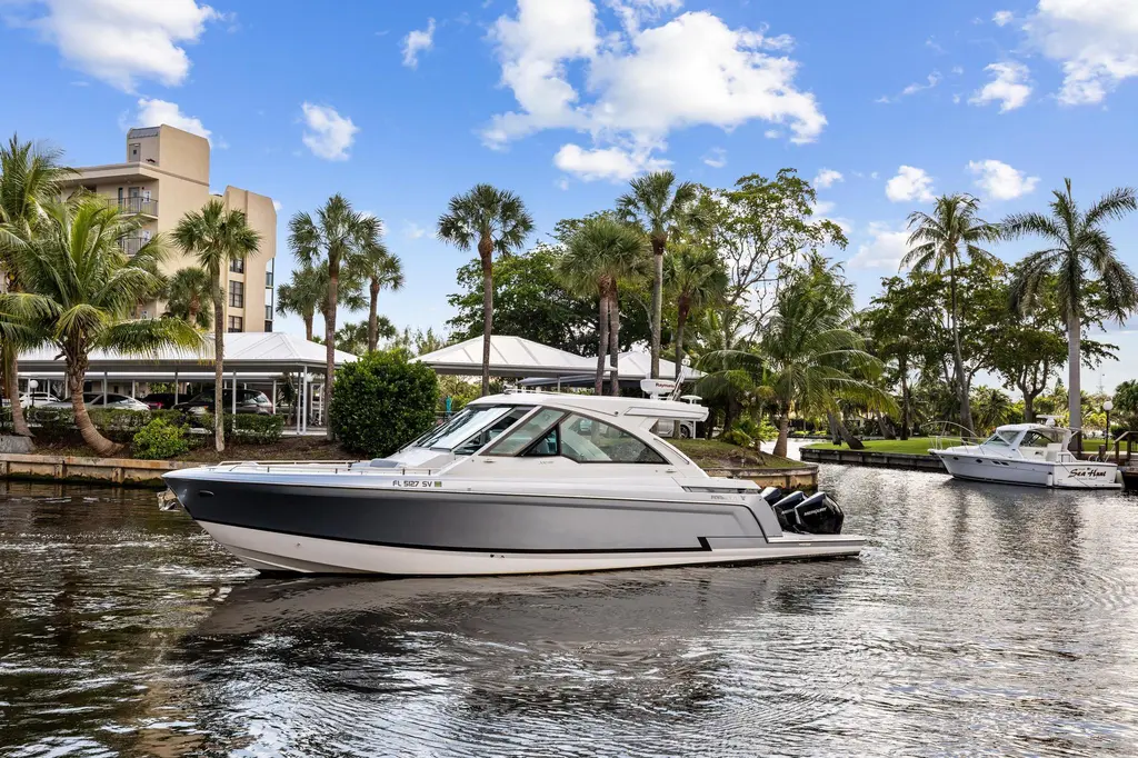 Happy 2 Gether 2021 Formula 380 Super Sport Crossover OB Yacht For Sale in Boca Raton FL Happy 2 Gether 2021 Formula 380 Super Sport Crossover OB Yacht For Sale in Boca Raton FL