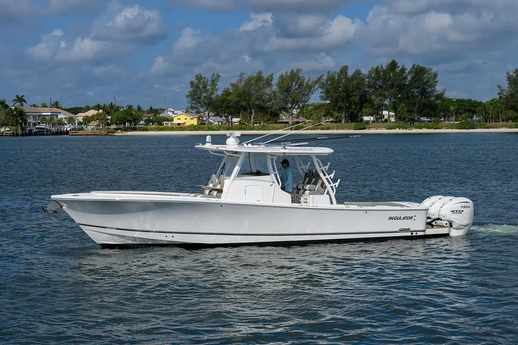2024 Regulator 37 Yacht For Sale in Jupiter FL 2024 Regulator 37 Yacht For Sale in Jupiter FL