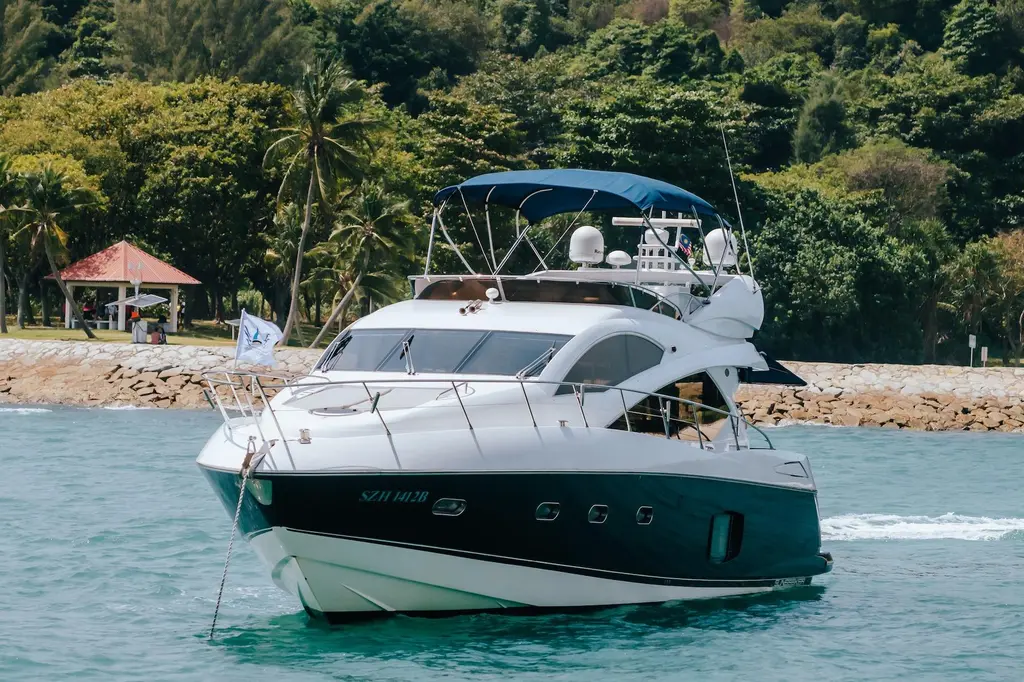 2009 Sunseeker Manhattan 60 Yacht For Sale in Singapore 2009 Sunseeker Manhattan 60 Yacht For Sale in Singapore