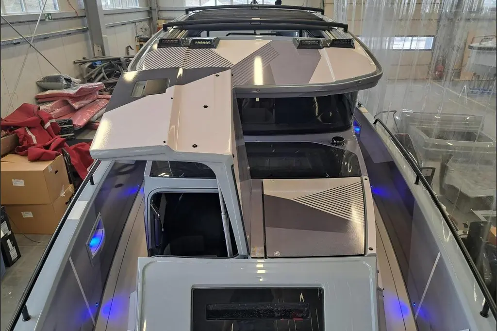 2025 Brabus Shadow 1000 Cross Cabin Yacht For Sale in Nesebar 2025 Brabus Shadow 1000 Cross Cabin Yacht For Sale in Nesebar