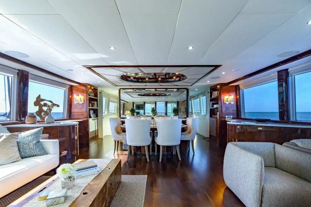 Serendipity 2001 Lazzara Yachts 94 Motor Yacht Yacht For Sale in St Petersburg FL Serendipity 2001 Lazzara Yachts 94 Motor Yacht Yacht For Sale in St Petersburg FL